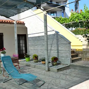 Ada Appartamento Vinkuran